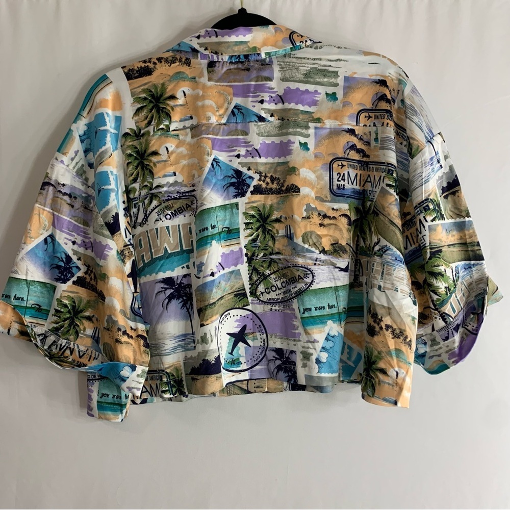 NWT Royalty by Maluma Women's Plus Cropped Satin Hawaiian Shirt, size XXL - Picture 6 of 8